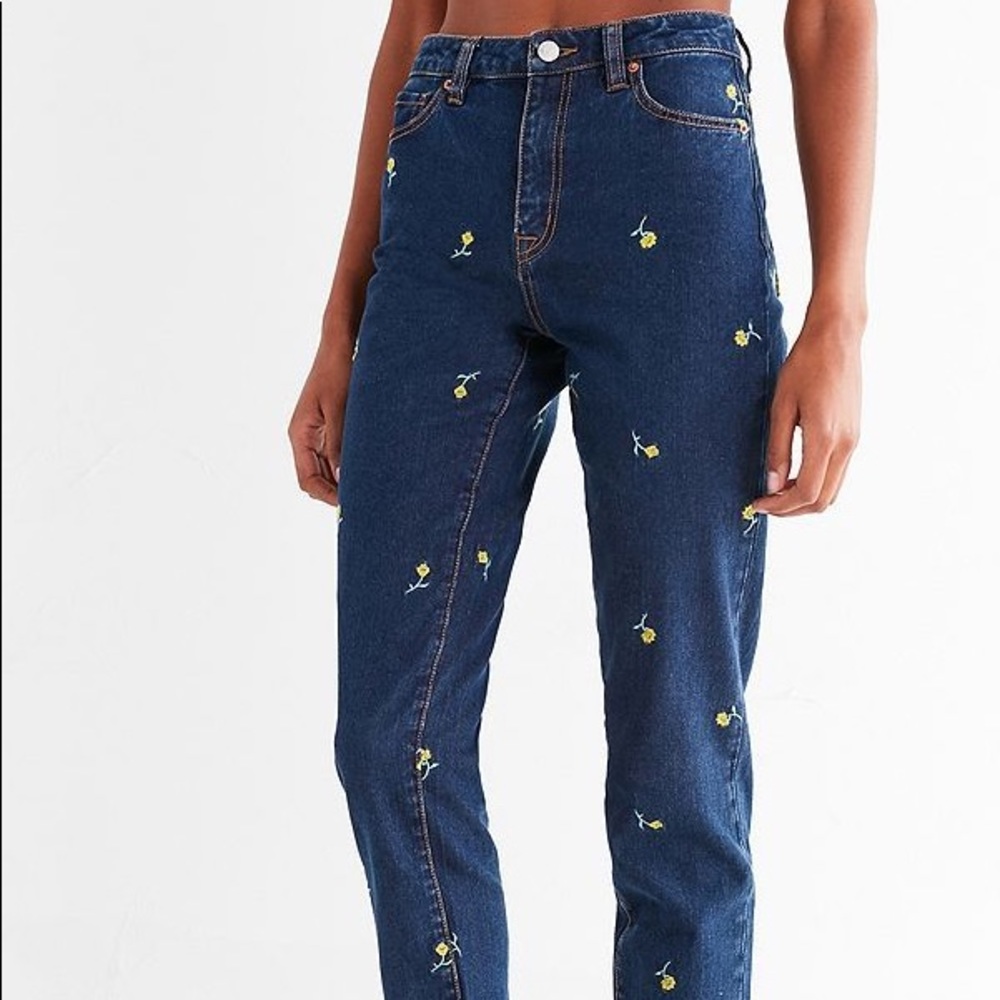 BDG Buttercup Mom Jeans